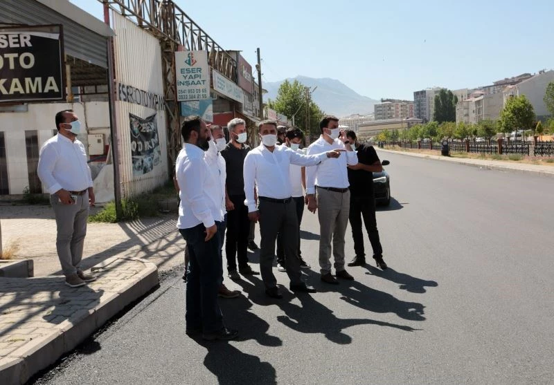 Genel Sekreter Çelikel, Hıdırellez Caddesi ve otogarı gezdi
