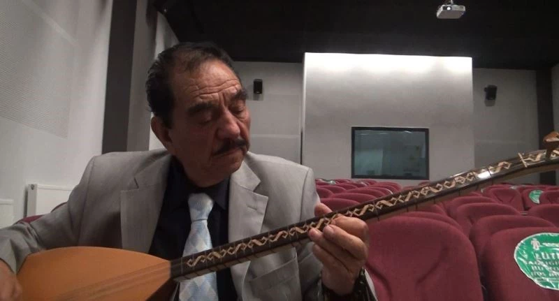 Sanatçı Kızılırmak, yıllar önce donarak ölen abisi ve arkadaşını anlattı
