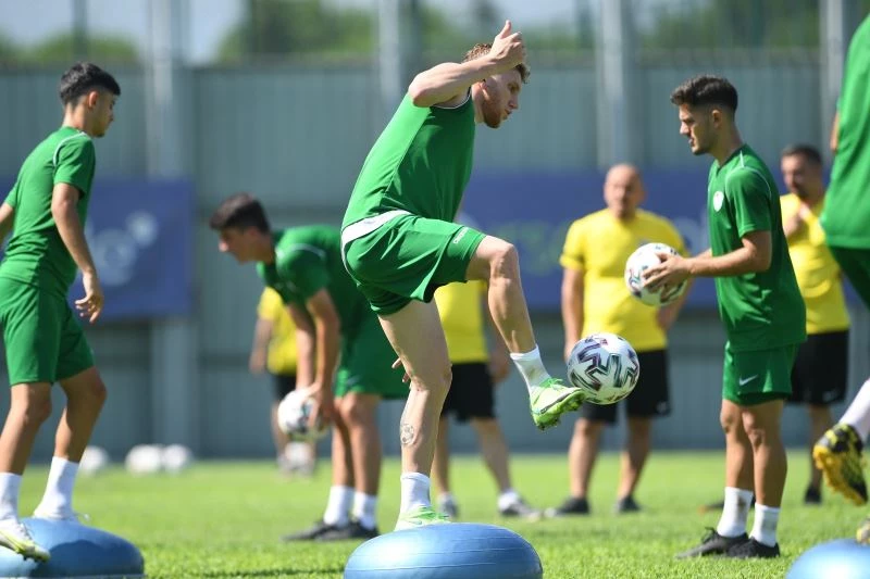 Bursaspor’da tempo arttı
