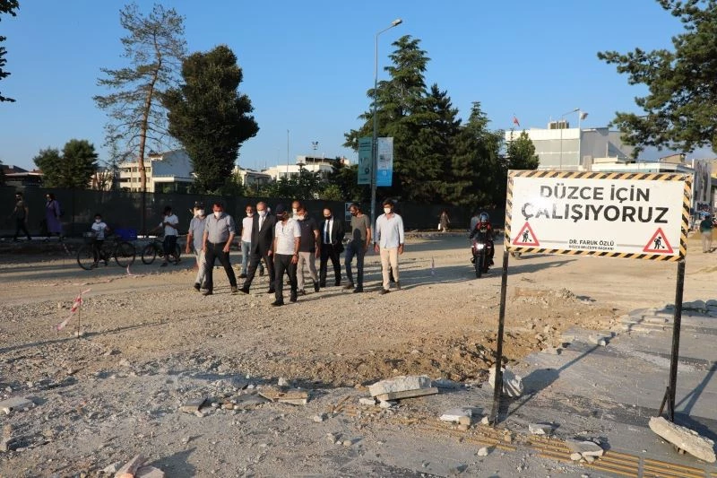 Özlü’den projelere yakın markaj
