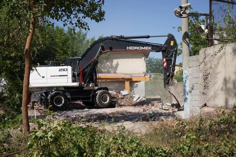 Bağlar’da kamulaştırılan 5 yapının yıkımı gerçekleşti
