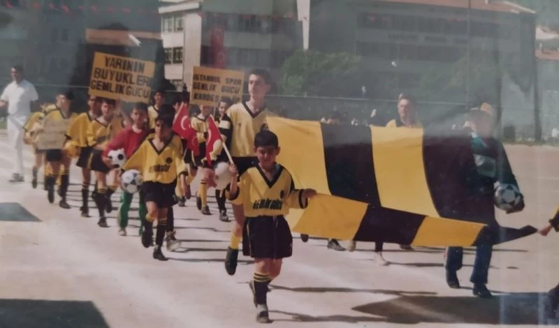 Gemlik’te sporun unutulmaz ismi İlhan Hocaya büyük jest
