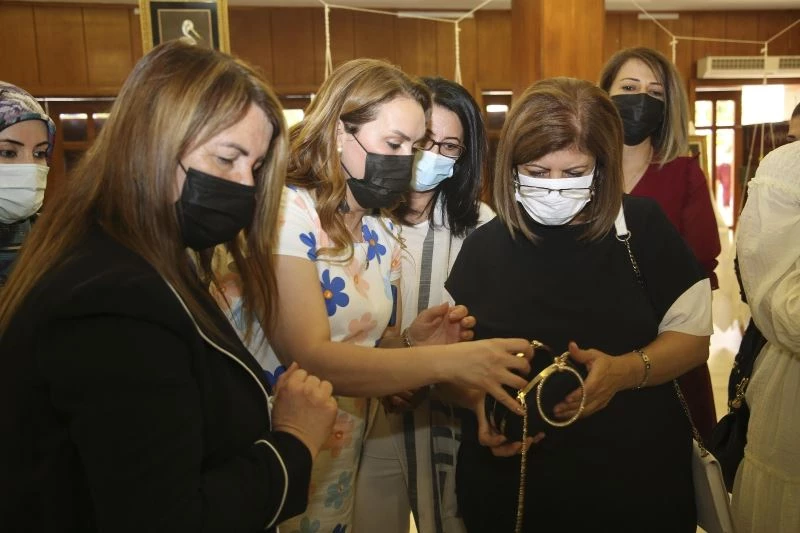 Adana temalı sim sırma sergisi açıldı
