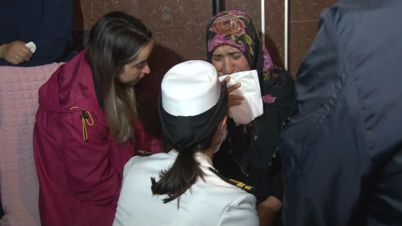 Hatay’da şehit düşen uzman çavuşun İstanbul’daki ailesine acı haber ulaştı
