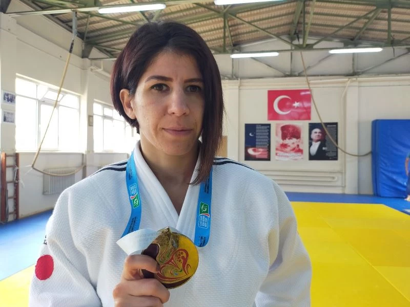 (Özel haber) Yüzde 90 görme engelli Ecem Taşın, judo ile engelleri kaldırdı
