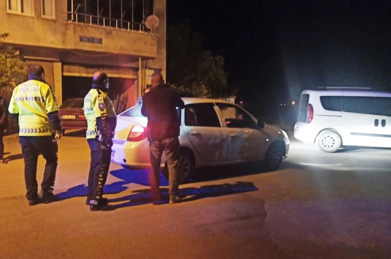 ’Dur’ ihtarına uymayan sürücü bekçiye çarptı
