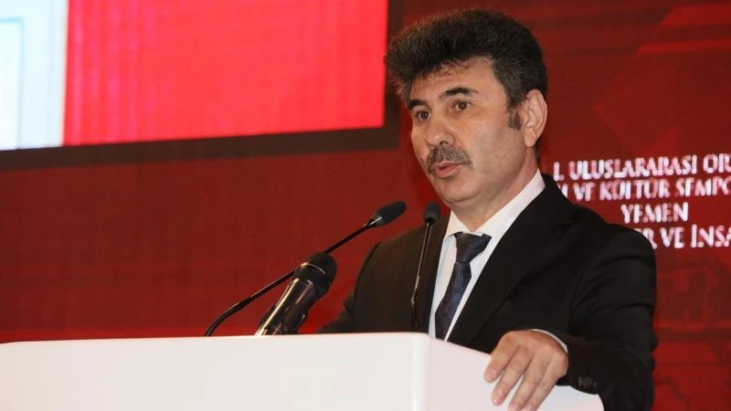 “Siyasi Dinamikler ve İnsani Yardım” sempozyumu düzenlendi
