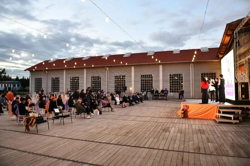 24. Uçan Süpürge Uluslararası Kadın Filmleri Festivali Ödül Töreni, sanatçı ve sanatseverleri buluşturdu
