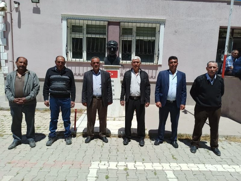 Atlıhisar köyünde muhtarlık seçiminde 6 aday kıyasıya mücadele veriyor
