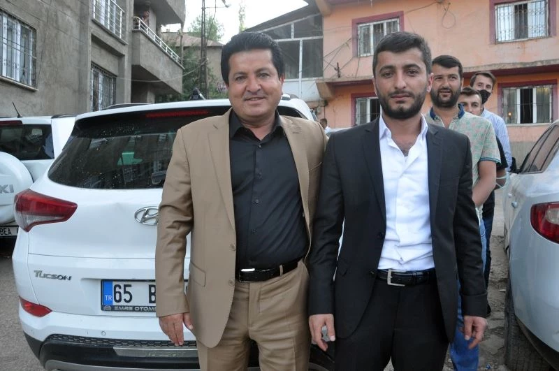 Yüksekova’da 2 mahalle ile bir köy yeni muhtarlarını seçti
