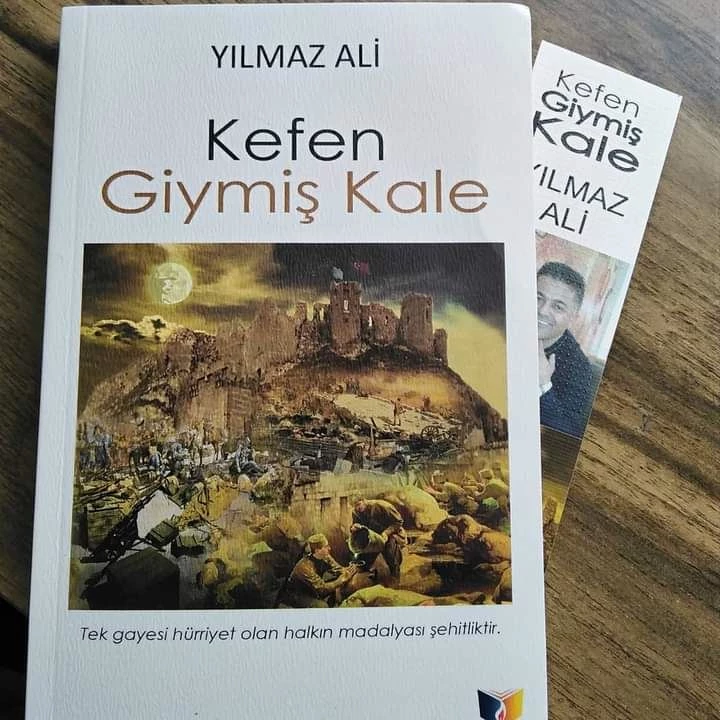 Kefen Giymiş Kale