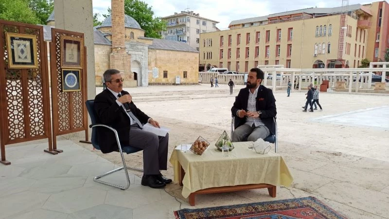 Rektör Yardımcısı Gökbel, 