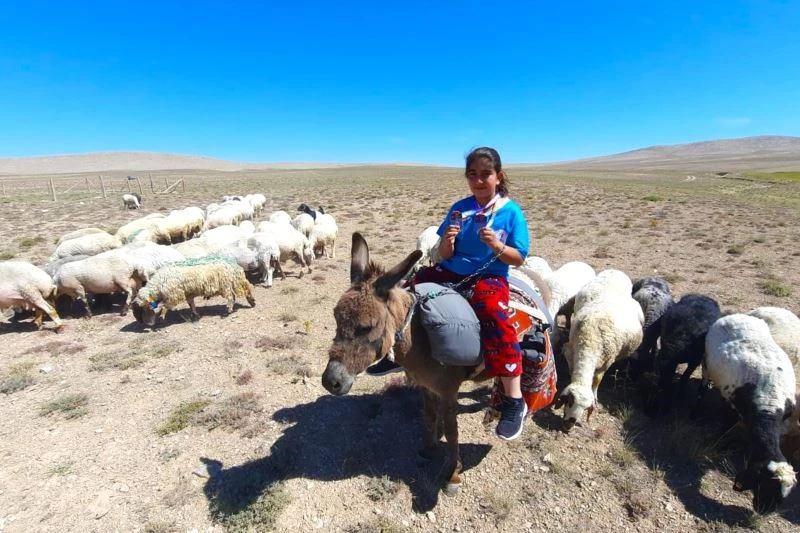 Koyun otlatırken çalıştı, badmintonda Türkiye şampiyonu oldu
