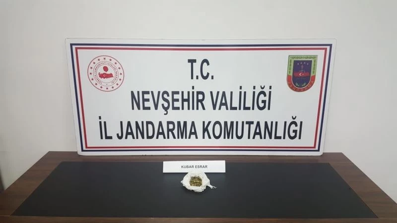 Göreme’de 28 kök kenevir ele geçirildi
