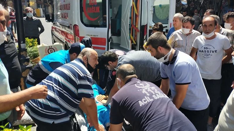 Temizlik görevlisini bıçaklayan saldırganı trafik polisi yakaladı
