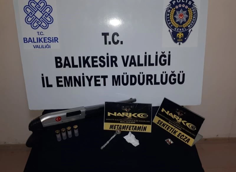 Balıkesir’de 15 uyuşturucu şüphelisine operasyon
