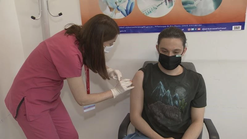 Öğretim üyelerinin ve üniversite personellerinin aşılanmasına başlandı
