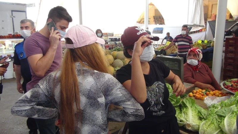 Yaşı küçük 2 kız pazarda ‘tırnakçılık’ yaparken yakalandı
