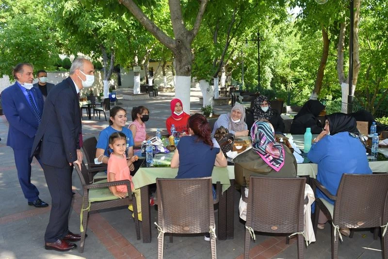 Cevizli Park hizmete açıldı
