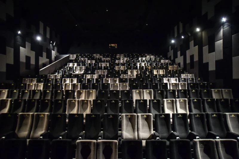 Beyaz perde vizyona girecek yeni filmlerle yarın açılıyor
