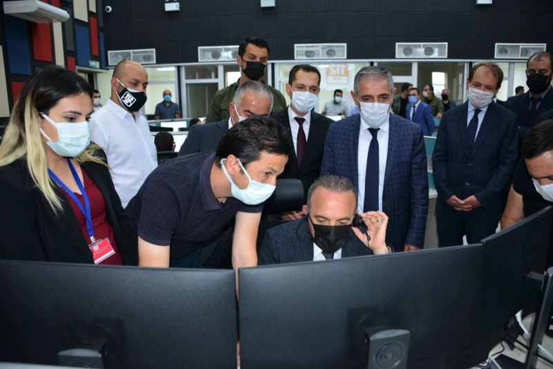 Ardahan 112 Acil Çağrı Merkezinde ilk çağrıyı vali cevapladı
