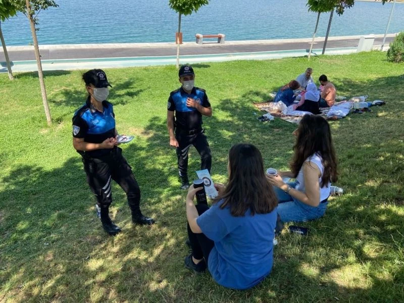 Van polisinden boğulmalara karşı bilgilendirme
