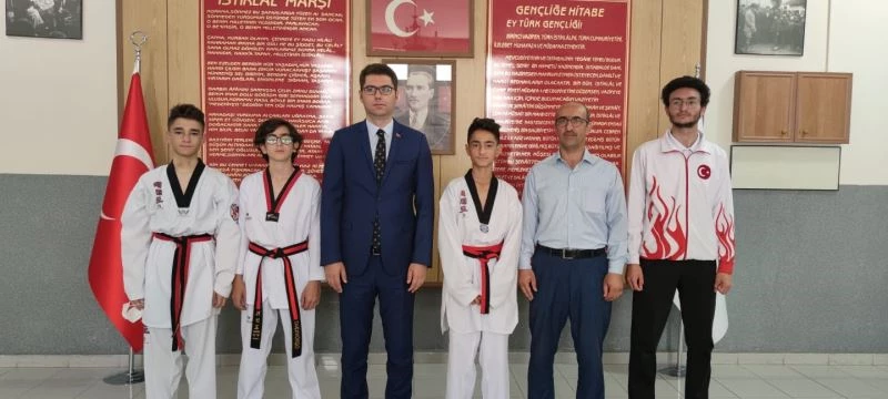 Şampiyona öncesi moral verdiler
