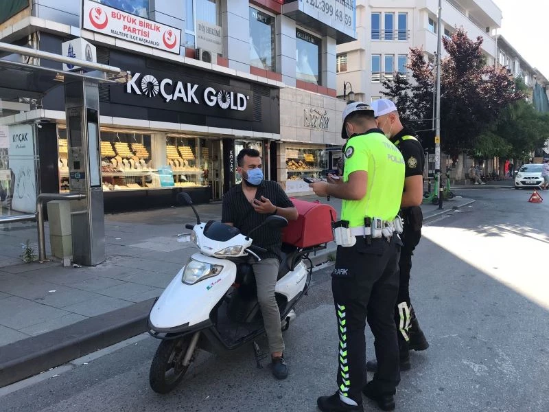 Maltepe’de trafikte motosikletlilere yönelik denetim
