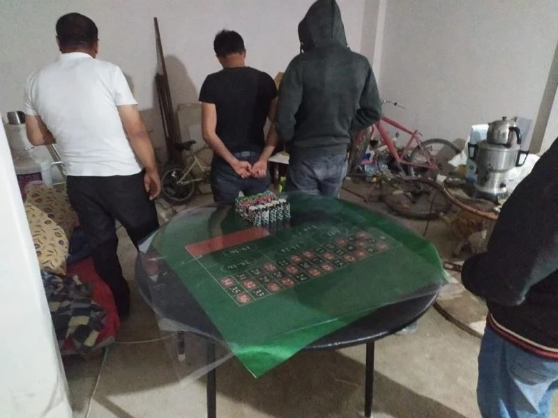 Kumar oynadığı tespit edilen 44 kişiye 232 bin 100 lira ceza
