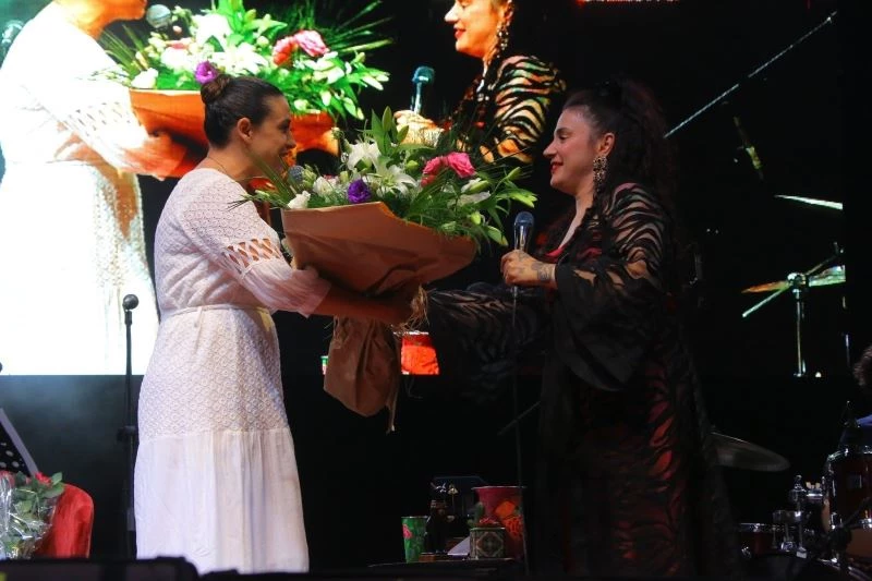 Selçuk’ta Ceylan Ertem rüzgarı
