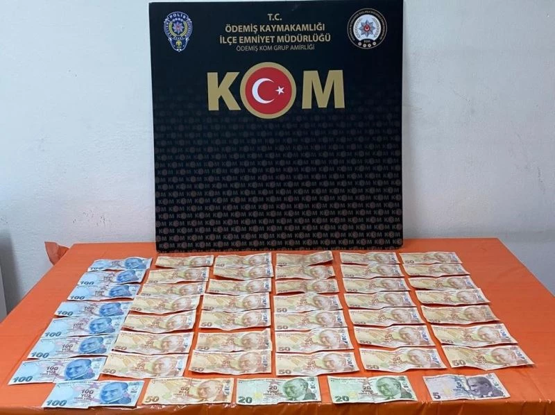 Üzerindeki paraların hepsi sahte çıktı
