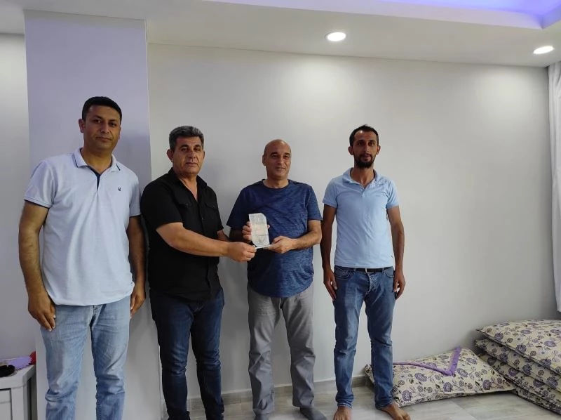 Güvenlik korucularından karakol komutanına teşekkür plaketi
