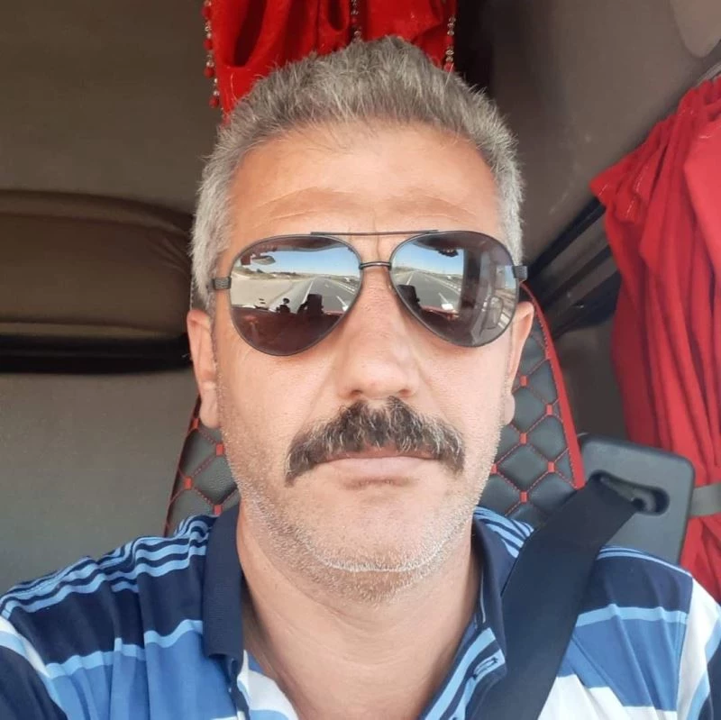 Ulaşılamayan tır şoförü park halindeki tırın içinde ölü bulundu
