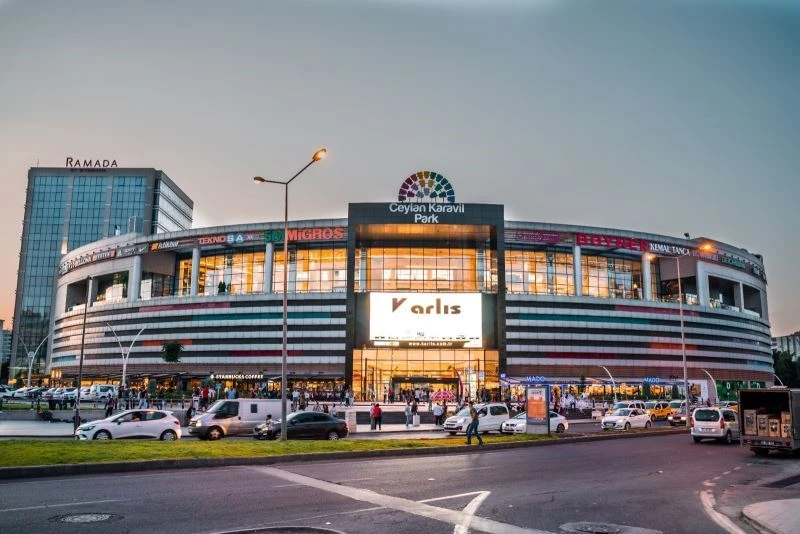 Ceylan Karavil Park AVM ziyaretçilerinin gözdesi oldu
