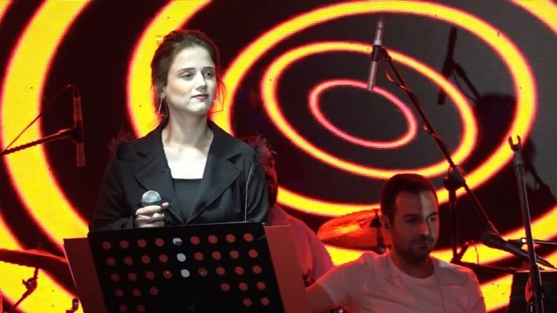 Tek isteği Ebru Gündeş ile düet yapmak
