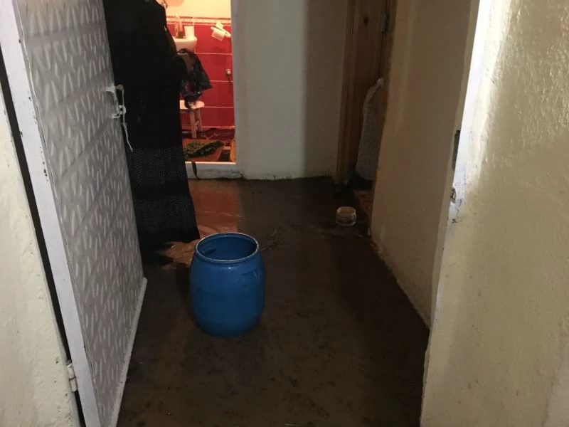 Damal’da bazı evleri su bastı
