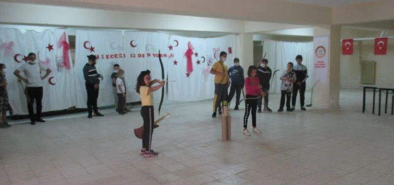 Pazaryeri’ndeki turnuvalarda 15 Temmuz anıldı
