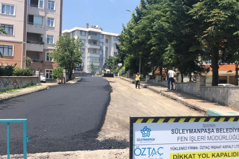 100. Yıl Mahallesi bozuk yollardan kurtuluyor
