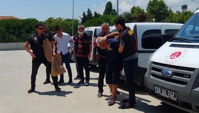 Tekirdağ’da bekçinin şehit edilmesine ilişkin baba ve oğul adliyede
