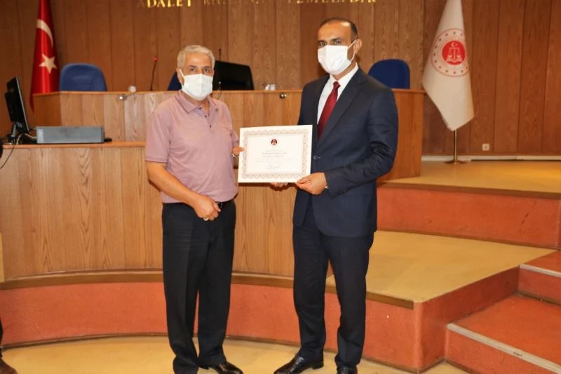 25 yılını dolduran personele teşekkür belgesi
