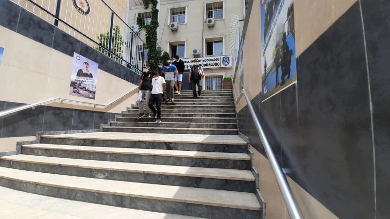 Kaçarken çarptıkları lise öğrencisini yaralayan 4 hırsız yakalandı
