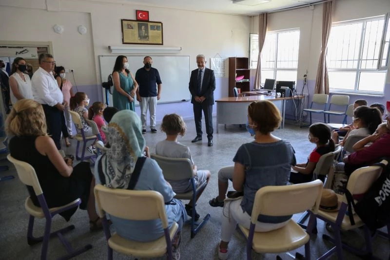 Başkan Erdem, çocukların eğlencesine ortak oldu
