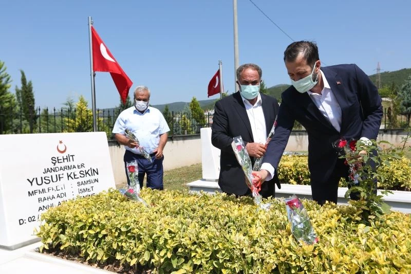 Derince’de dualar şehitlerimiz için
