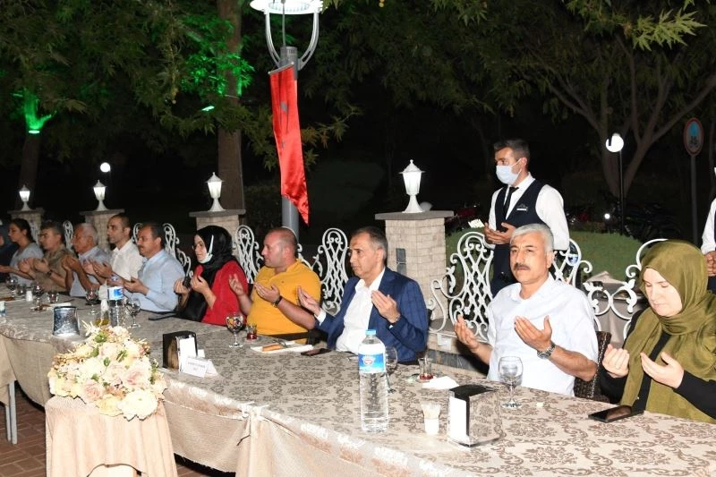 Vali Mahmut Çuhadar, 15 Temmuz gazileriyle buluştu
