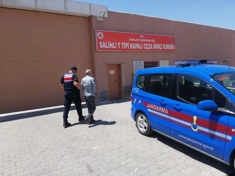 Göçmen kaçakçılığından yakalaması bulunan şüpheli Kula’da yakalandı
