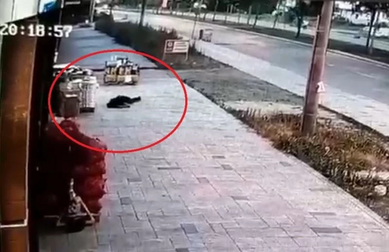 Eşinin öldürdüğü polisin balkondan düşme anının görüntüsü ortaya çıktı
