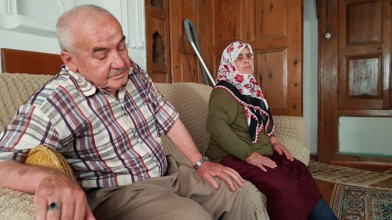 Hırsızlıkla suçlanan yaşlı adamın senetle 20 bin TL’sini aldılar iddiası
