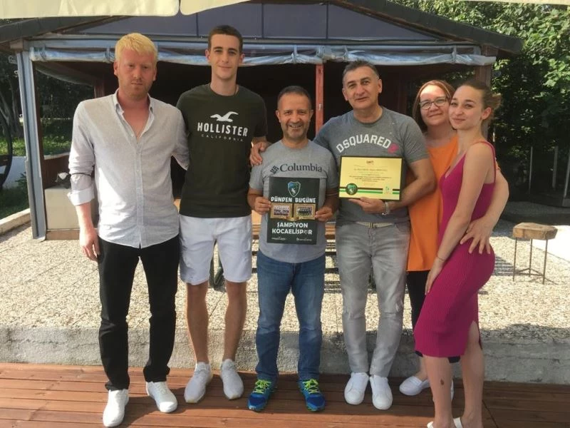 Efsane Mirkovic’i duygulandıran hediye
