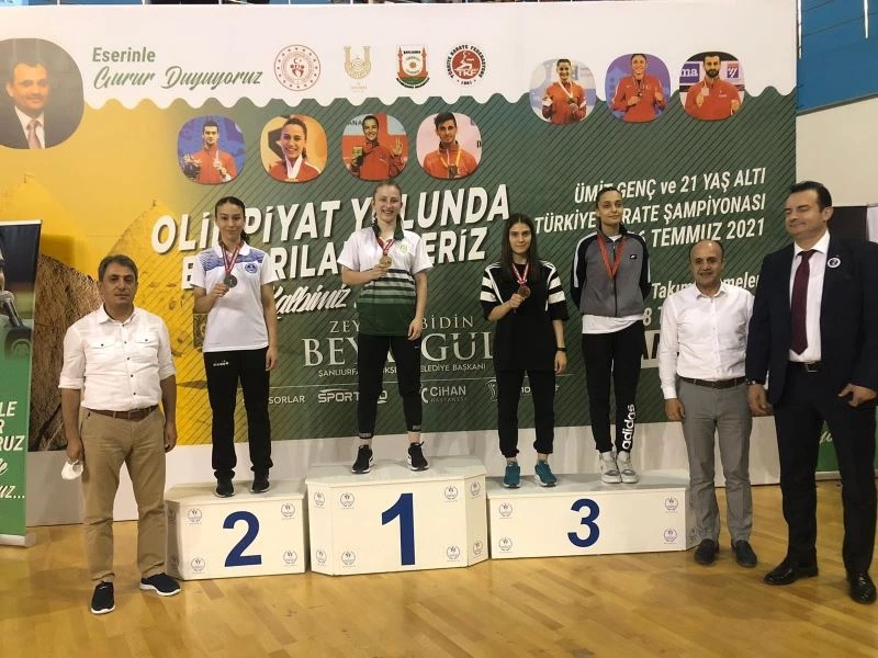 Manisa BBSK karatecilerinden 1 altın, 2 bronz madalya
