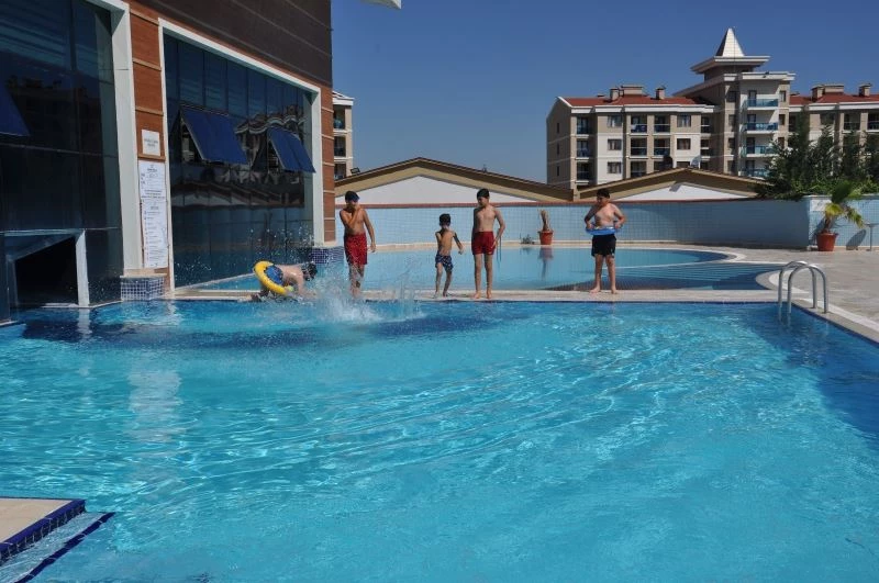  Tatil için termali tercih edenlerin Afyonkarahisar’daki ilk tercihleri Gazlıgöl oldu
